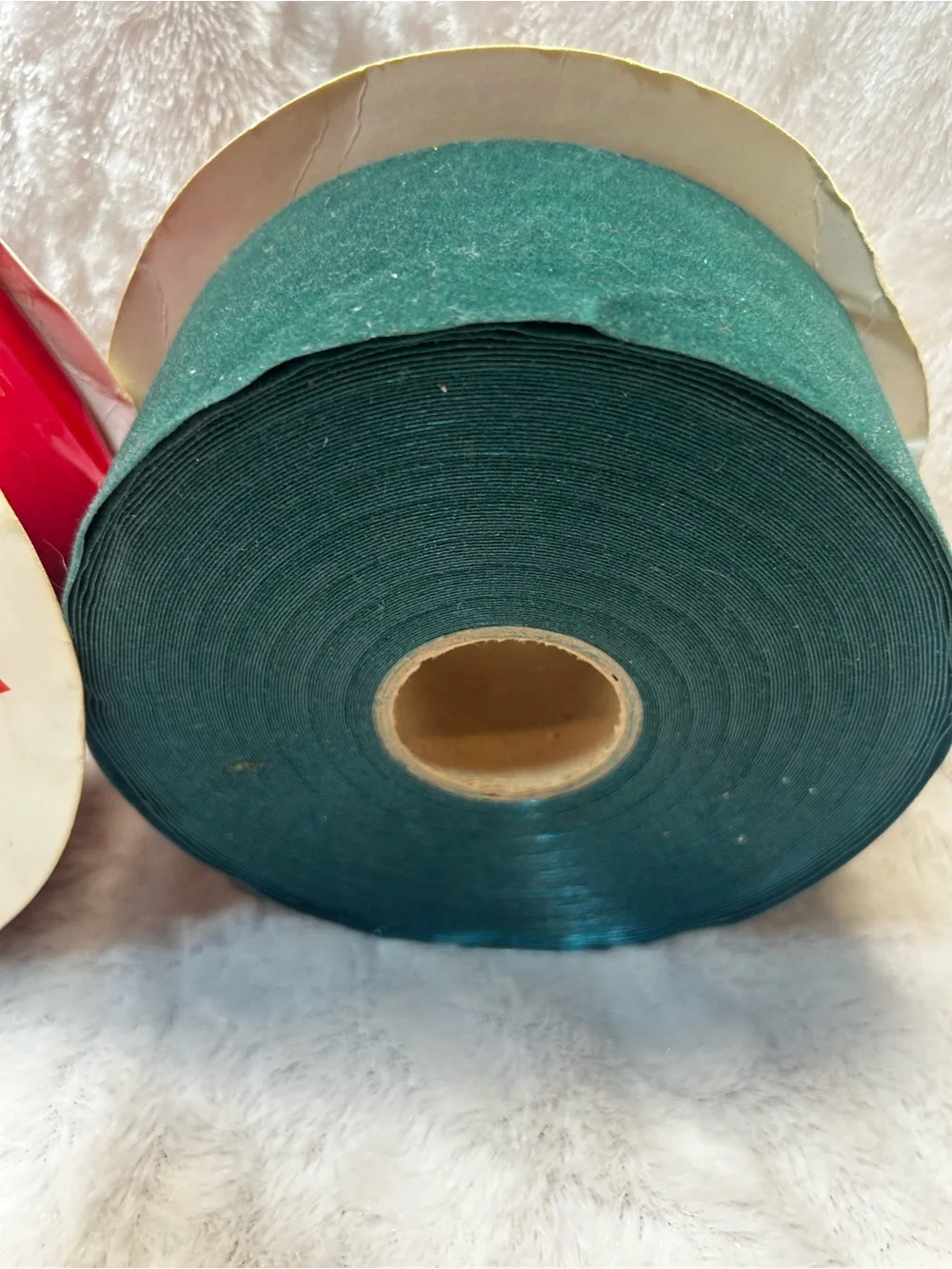Berwick Red & Green Velveteen Ribbon Holiday Floral Craft  25 yds 2.5